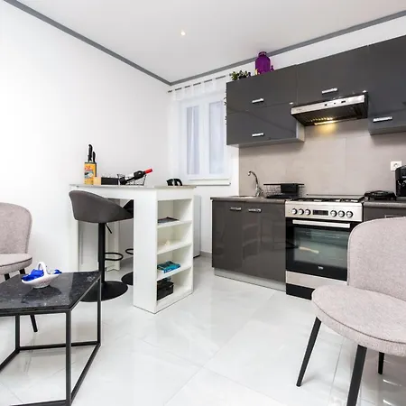 Apartment Leo Rovinj